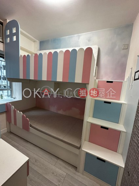 Practical 1 bedroom in Mid-levels West | For Sale | Maxluck Court 美樂閣 Sales Listings