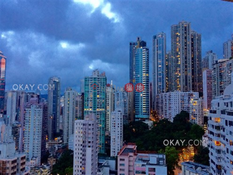 HK$ 33,000/ month Centre Place, Western District Lovely 3 bedroom with harbour views & balcony | Rental