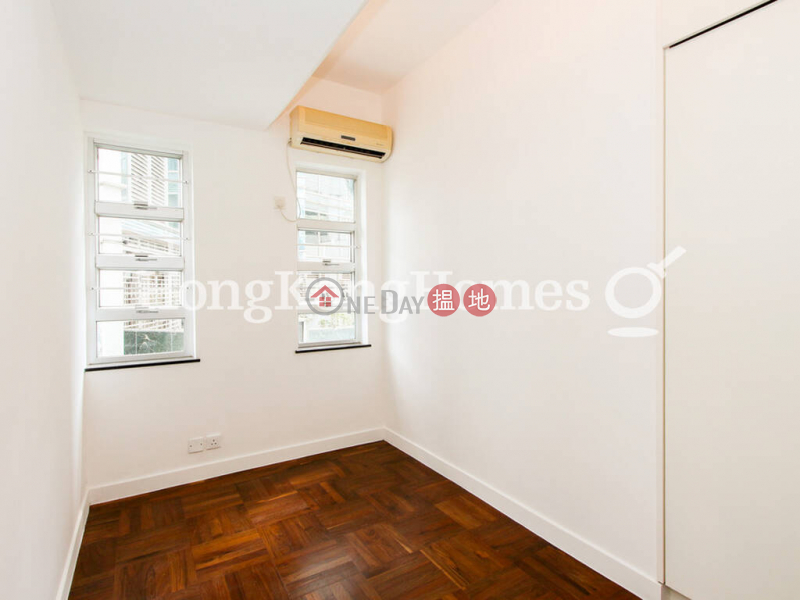 3 Bedroom Family Unit for Rent at 65 - 73 Macdonnell Road Mackenny Court, 65-73 Kennedy Road | Central District, Hong Kong | Rental | HK$ 44,000/ month
