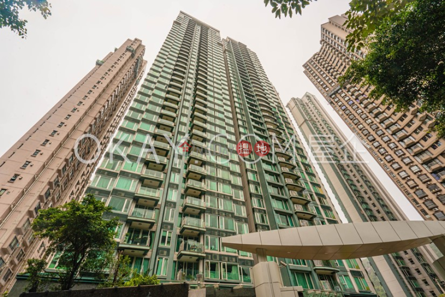 Charming 3 bedroom with balcony & parking | Rental | The Legend Block 3-5 名門 3-5座 Rental Listings