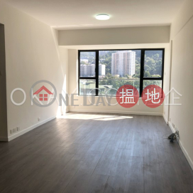 Lovely 3 bedroom on high floor with parking | For Sale