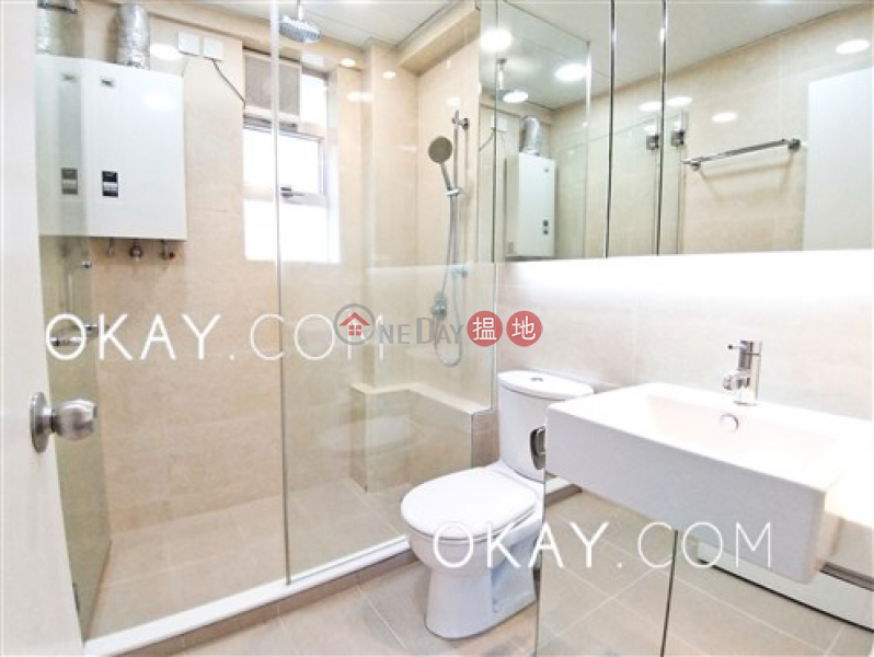 HK$ 40.95M Villa Verde | Central District | Efficient 2 bedroom with sea views, balcony | For Sale