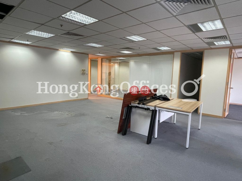 HK$ 121,264/ month Shun Tak Centre, Western District, Office Unit for Rent at Shun Tak Centre