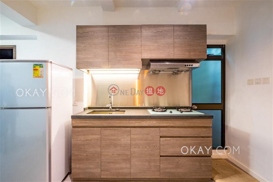 Property Search Hong Kong | OneDay | Residential Rental Listings | Intimate 2 bedroom in Mid-levels Central | Rental