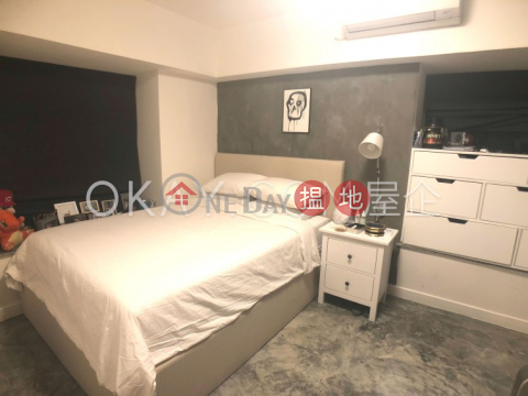Unique 1 bedroom in Sheung Wan | Rental, Caine Tower 景怡居 | Central District (OKAY-R102687)_0