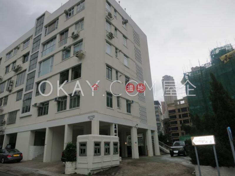 Property Search Hong Kong | OneDay | Residential Sales Listings | Stylish 2 bedroom on high floor with rooftop & parking | For Sale