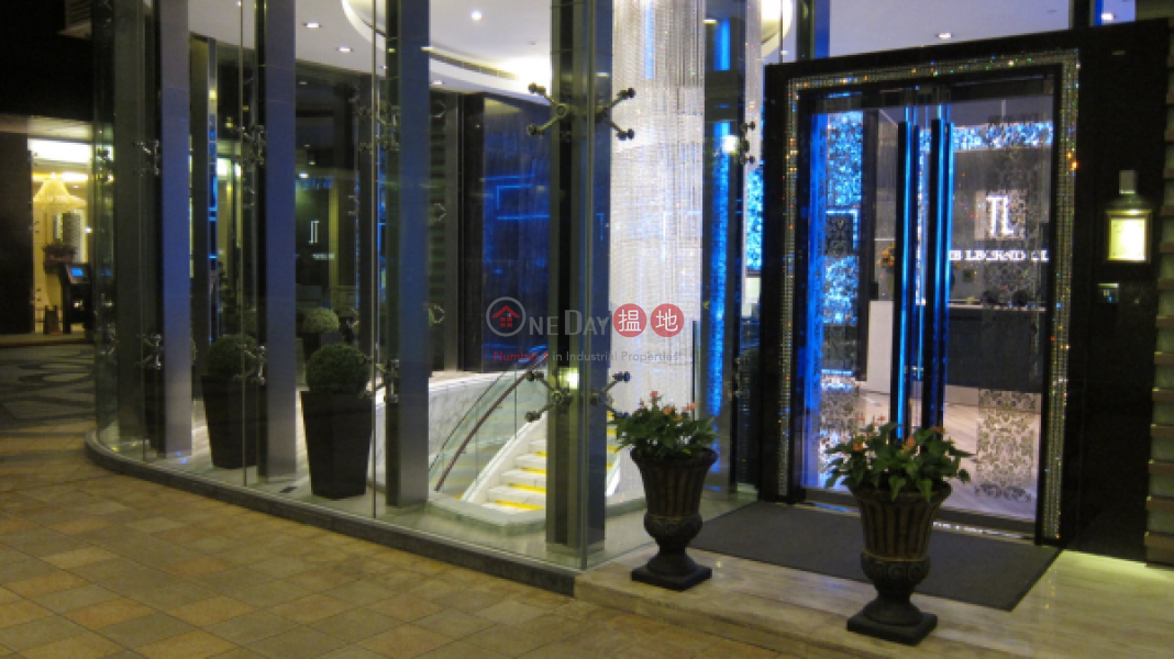 3 Bedroom Family Flat for Sale in Tai Hang | The Legend Block 3-5 名門 3-5座 Sales Listings