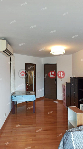 Property Search Hong Kong | OneDay | Residential, Rental Listings | Tower 6 Grand Promenade | 3 bedroom High Floor Flat for Rent