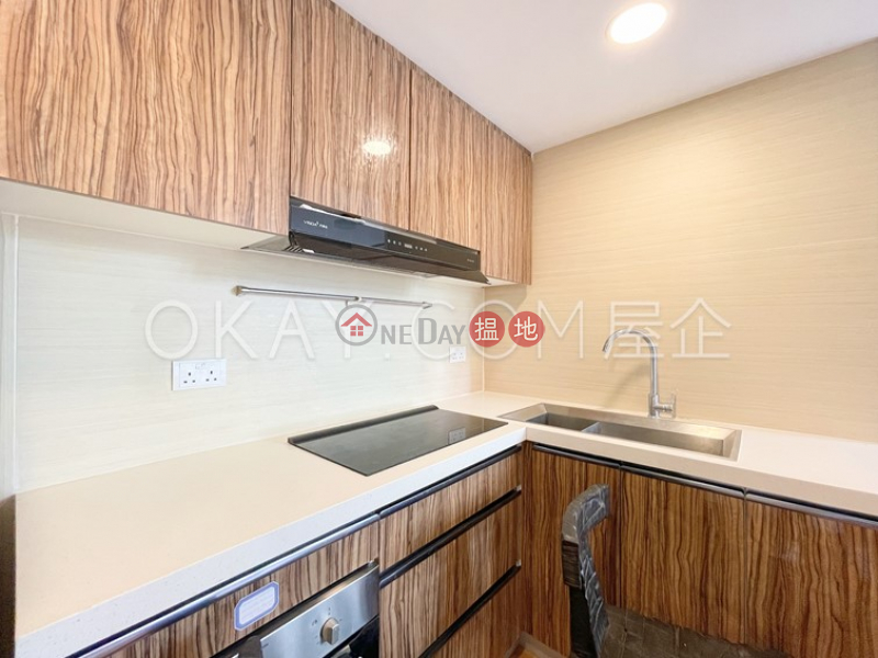 Property Search Hong Kong | OneDay | Residential Sales Listings | Efficient 2 bedroom on high floor with harbour views | For Sale