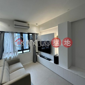 Generous 2 bedroom on high floor | For Sale
