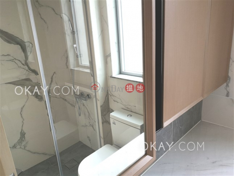 HK$ 37,000/ month, Resiglow Pokfulam, Western District | Rare 2 bedroom with balcony | Rental