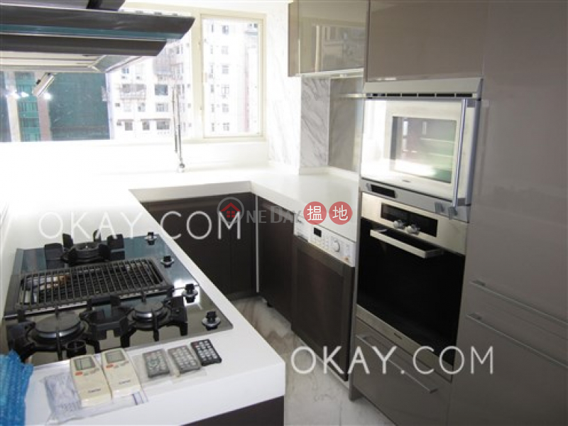 HK$ 55,000/ month, Centrestage, Central District | Stylish 3 bedroom on high floor with balcony | Rental