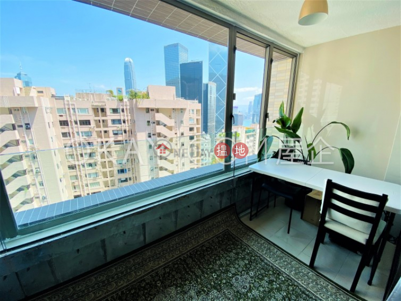 Efficient 3 bedroom with balcony & parking | Rental | Wing Hong Mansion 永康大廈 Rental Listings