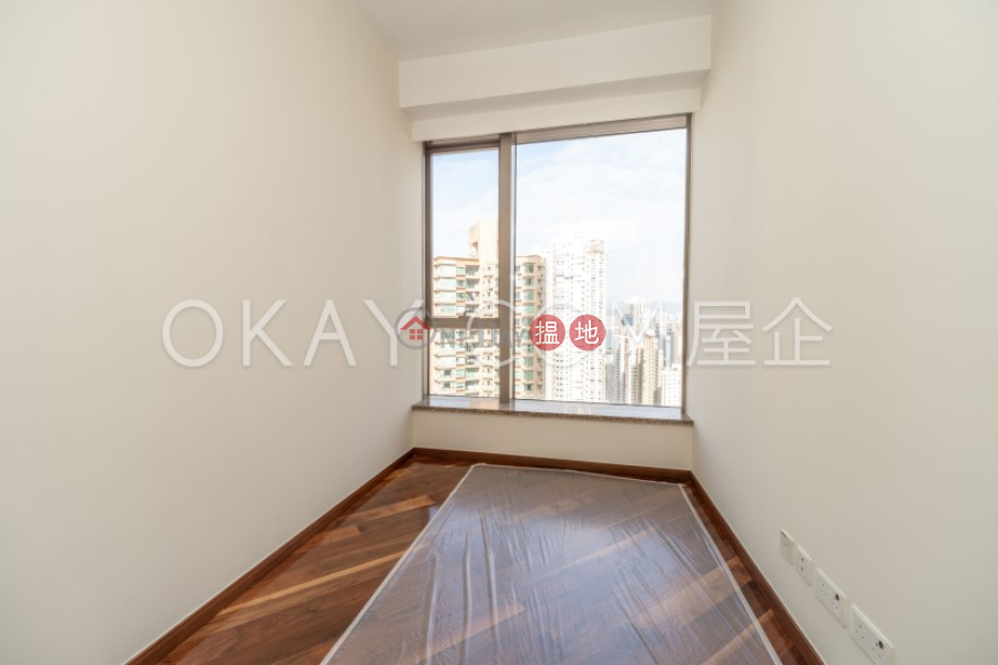 HK$ 4,880萬|春暉8號灣仔區|4房3廁,極高層,星級會所,連車位春暉8號出售單位