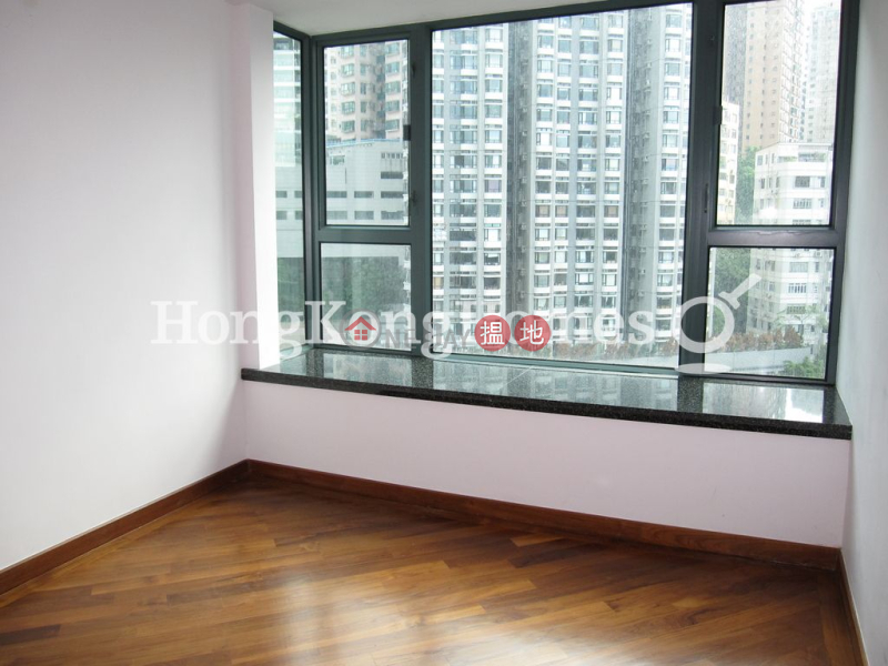 3 Bedroom Family Unit for Rent at 80 Robinson Road | 80 Robinson Road 羅便臣道80號 Rental Listings