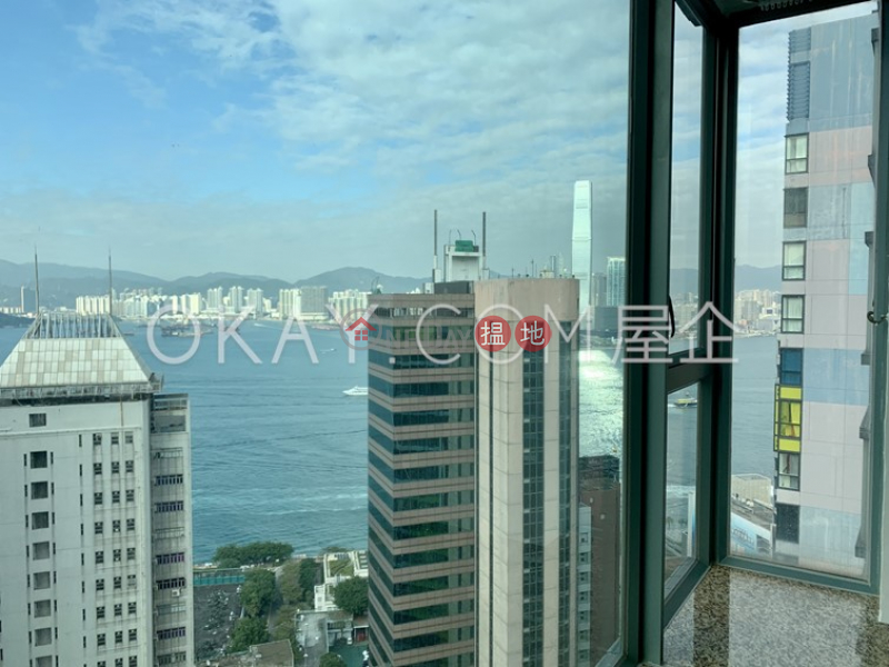 Gorgeous 2 bedroom on high floor with harbour views | Rental | Queen\'s Terrace 帝后華庭 Rental Listings