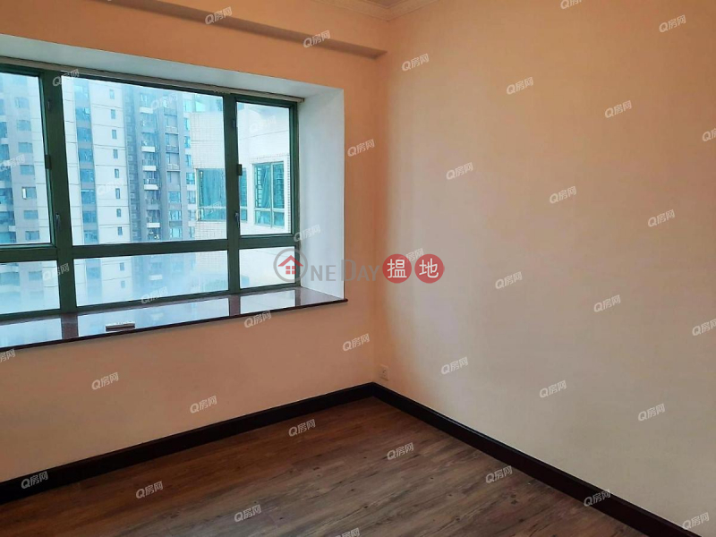 HK$ 16.5M | Goldwin Heights Western District | Goldwin Heights | 3 bedroom High Floor Flat for Sale