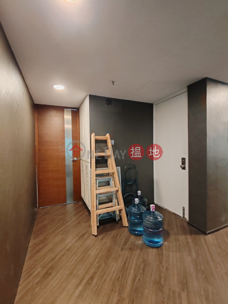 Tel 98755238|300-306駱克道 | 灣仔區香港|出租-HK$ 60,000/ 月