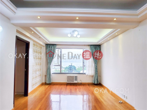 Elegant 3 bedroom in Quarry Bay | For Sale | Lai King Mansion 麗景閣 _0