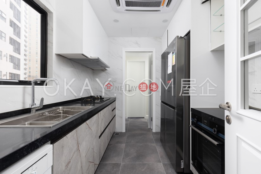 HK$ 56M, Bowen Place, Eastern District, Lovely 3 bedroom with sea views, balcony | For Sale