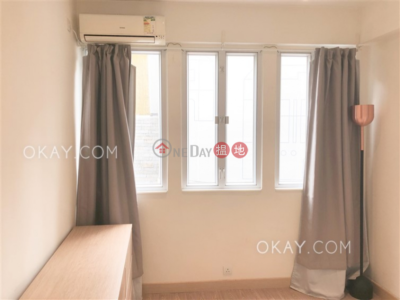 HK$ 28,000/ month, Sunny Building Central District Unique 2 bedroom with balcony | Rental