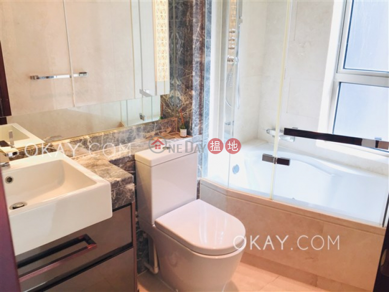 Luxurious 2 bedroom with balcony | Rental | The Avenue Tower 2 囍匯 2座 Rental Listings