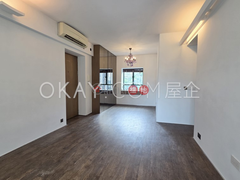 Charming 3 bedroom on high floor | For Sale | Monmouth Place 萬信臺 Sales Listings