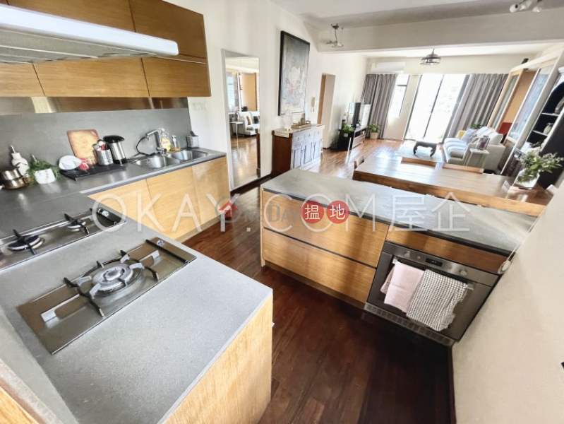 Efficient 3 bedroom with balcony & parking | For Sale, 84 Pok Fu Lam Road | Western District, Hong Kong, Sales HK$ 34M