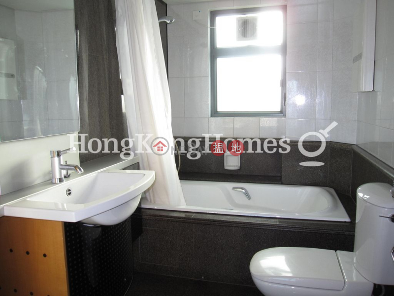 3 Bedroom Family Unit for Rent at 80 Robinson Road | 80 Robinson Road 羅便臣道80號 Rental Listings