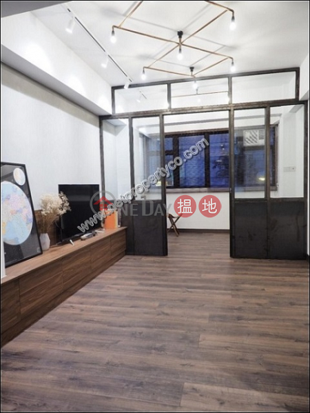 Stylish Residential unit with Balcony in Central | 65 Hollywood Road | Central District Hong Kong, Rental HK$ 23,000/ month