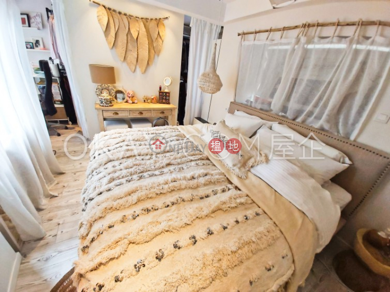 HK$ 38,000/ month Midland Court | Western District Lovely 1 bedroom in Mid-levels West | Rental