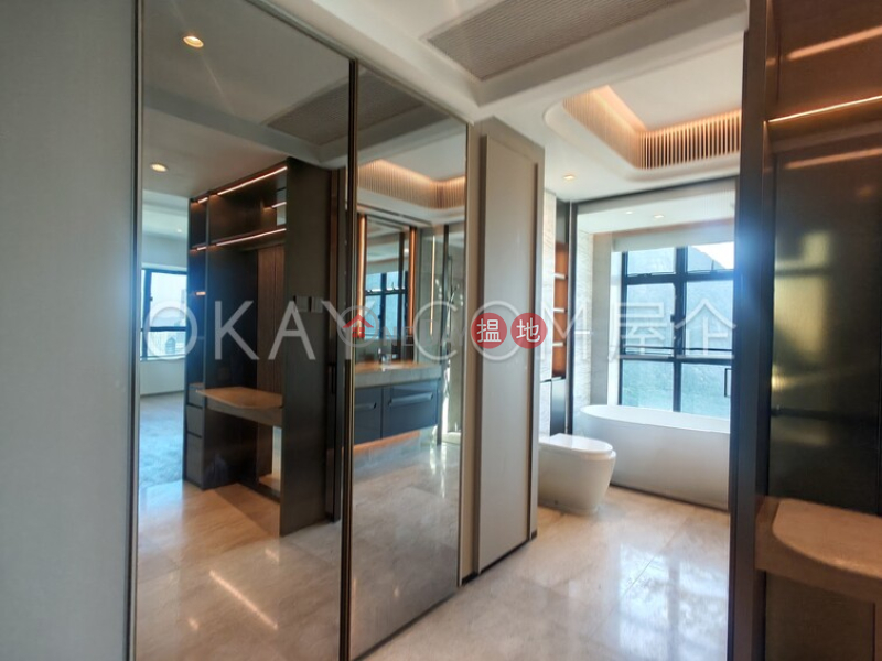 HK$ 180,000/ month, Dynasty Court Central District | Lovely 4 bedroom on high floor with sea views & parking | Rental