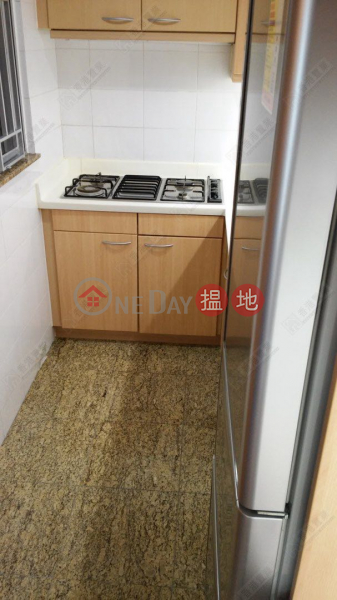 The Waterfront Phase 1 Tower 2 | High 33E Unit, Residential Sales Listings HK$ 22M