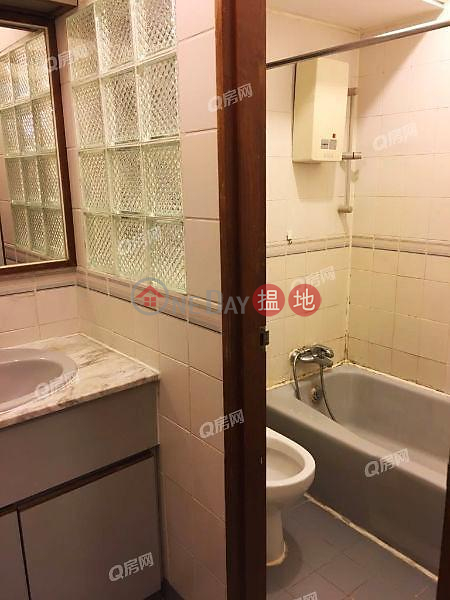 Property Search Hong Kong | OneDay | Residential Sales Listings, South Horizons Phase 2, Hoi Fai Court Block 2 | 2 bedroom Low Floor Flat for Sale