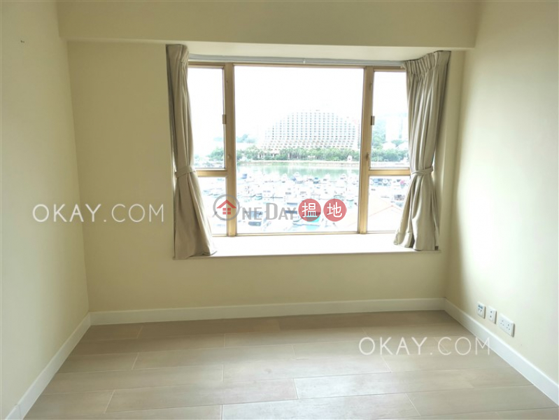 HK$ 33,300/ month, Hong Kong Gold Coast Block 21 Tuen Mun | Tasteful 3 bedroom with balcony | Rental
