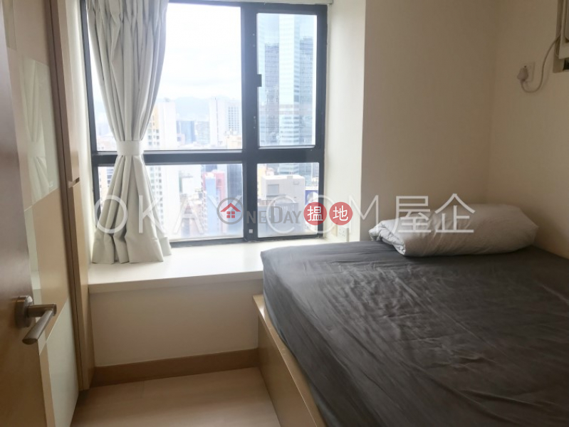 HK$ 25,000/ month, Caine Tower Central District Lovely 2 bedroom on high floor with harbour views | Rental