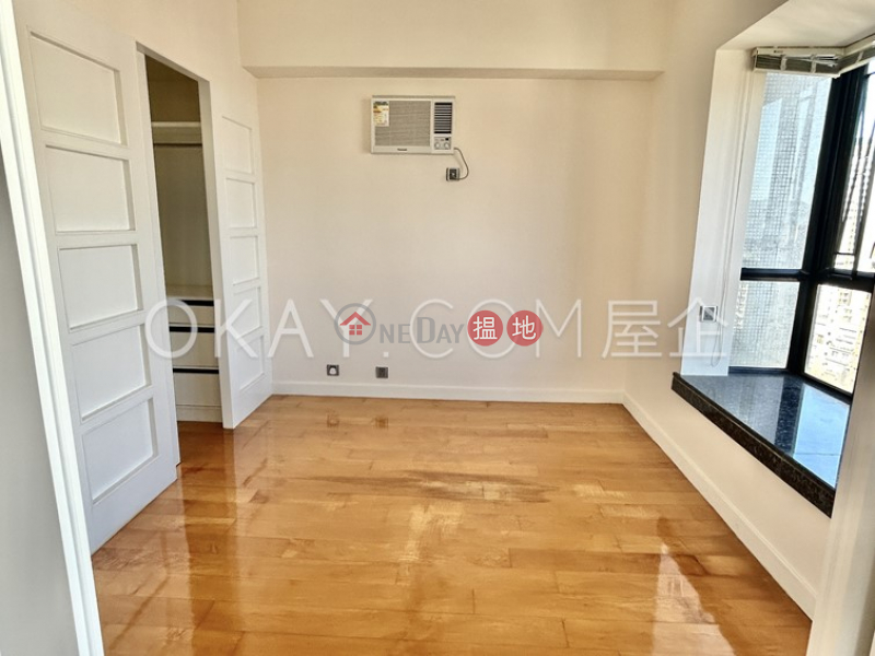 HK$ 14.8M, Vantage Park, Western District | Lovely 2 bedroom with sea views | For Sale