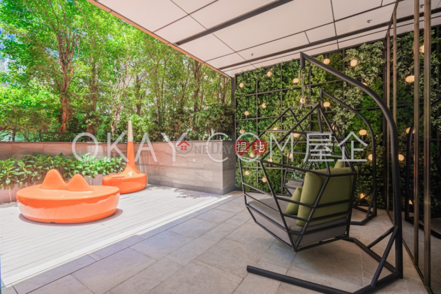 HK$ 28,000/ month | Townplace | Western District Practical 1 bedroom on high floor with balcony | Rental