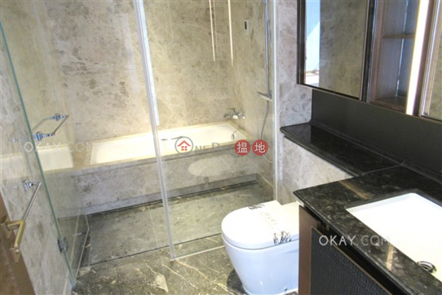 Exquisite 3 bedroom with balcony | Rental | Parc Inverness Block 1 賢文禮士1座 Rental Listings