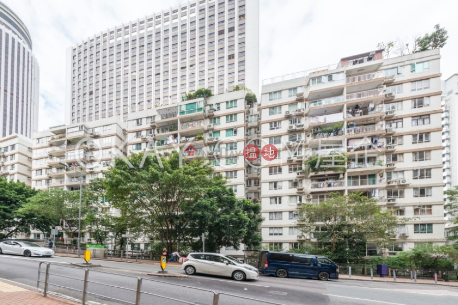 HK$ 40,000/ month | Block 3 Phoenix Court Wan Chai District, Efficient 3 bedroom with parking | Rental