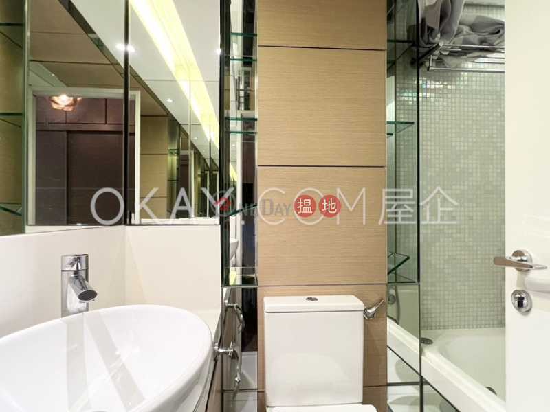 Lovely high floor with sea views & balcony | For Sale, 108 Hollywood Road | Central District | Hong Kong, Sales, HK$ 8.5M