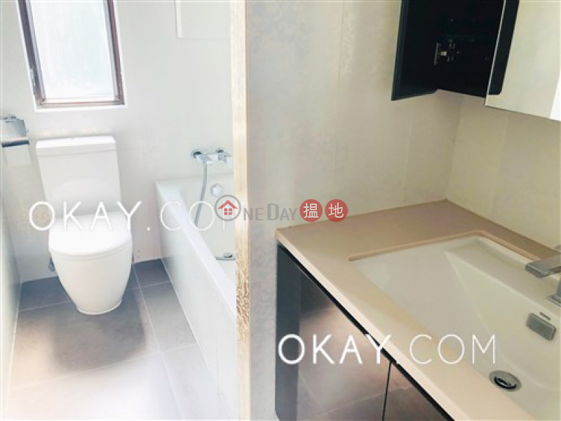 HK$ 22M Billion Terrace, Wan Chai District | Charming 3 bedroom with parking | For Sale