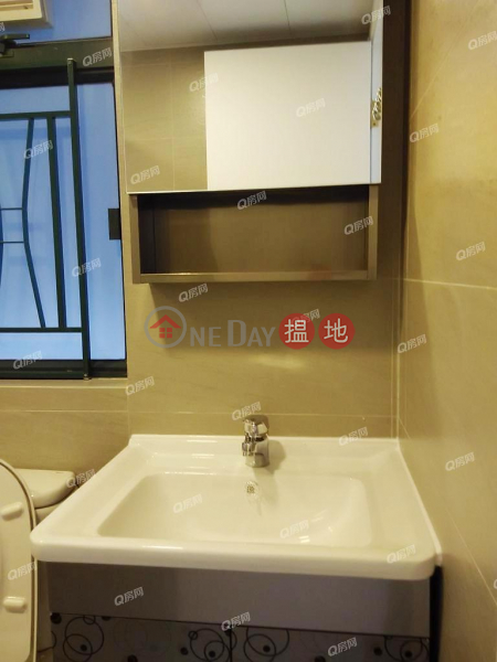 Property Search Hong Kong | OneDay | Residential Sales Listings Tower 4 Phase 2 Metro City | 3 bedroom Low Floor Flat for Sale