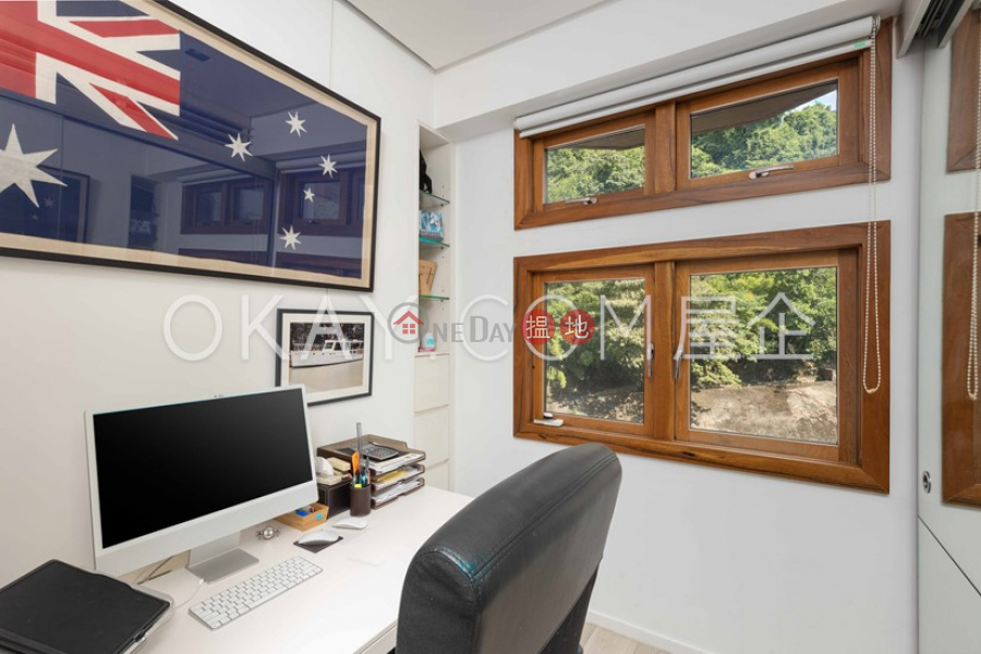 HK$ 32M Fulham Garden Western District Efficient 3 bedroom with sea views, balcony | For Sale