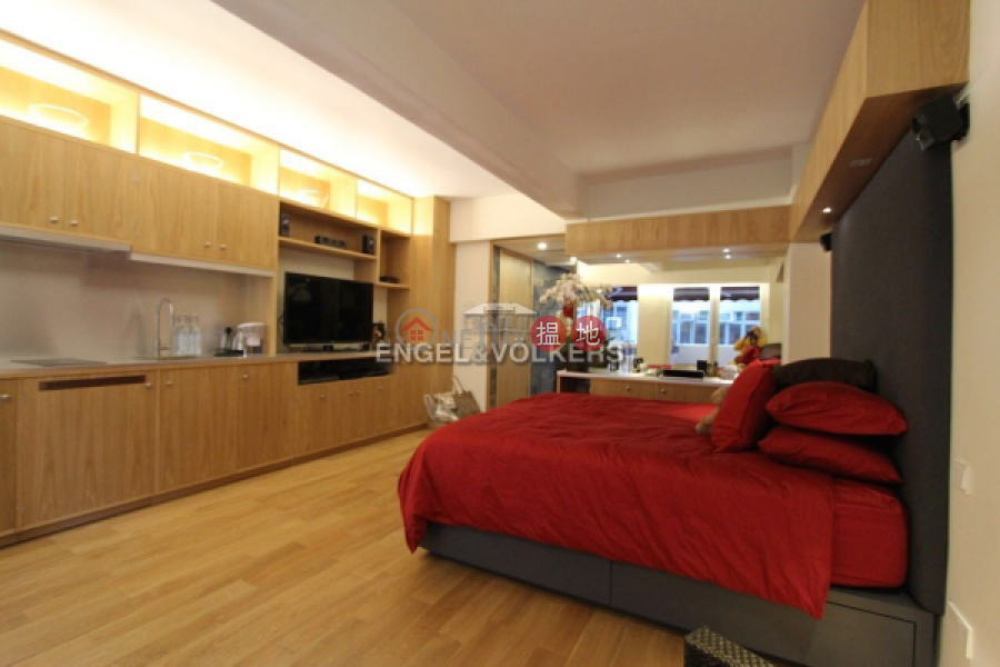 Studio Flat for Rent in Soho, 7-9 Upper Station Street 差館上街7-9號 Rental Listings | Central District (EVHK45170)