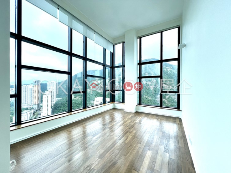 Property Search Hong Kong | OneDay | Residential | Rental Listings | Gorgeous 3 bed on high floor with sea views & parking | Rental