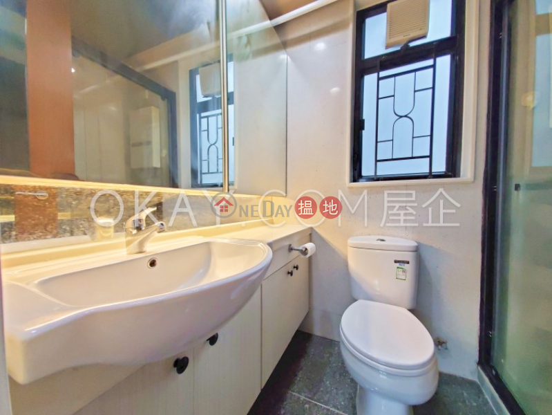 HK$ 9.98M Bella Vista Western District | Nicely kept 2 bedroom in Mid-levels West | For Sale