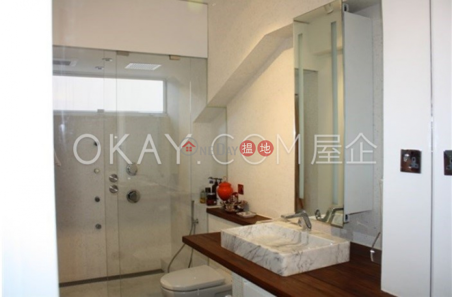 Luxurious 1 bedroom on high floor | For Sale 39-43 Sands Street | Western District Hong Kong Sales | HK$ 12.5M