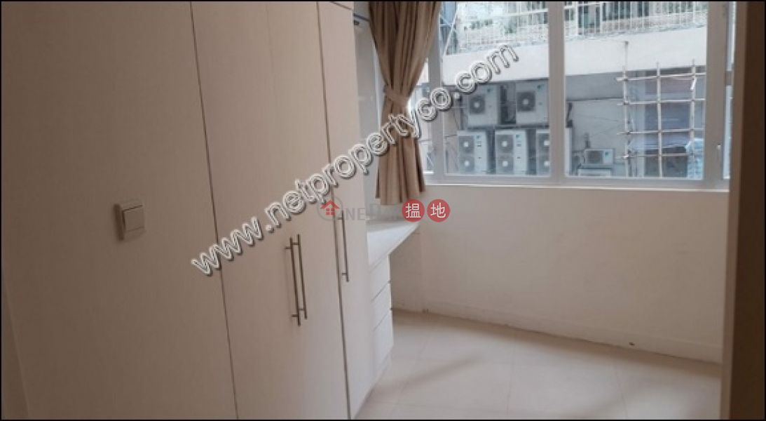 HK$ 25,000/ month, 103-105 Jervois Street, Western District | A walk up apartment to 1st floor