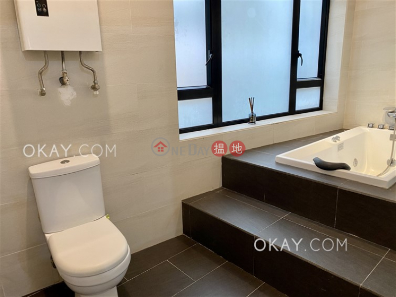 HK$ 30,000/ month Ivory Court, Western District | Popular 1 bedroom in Mid-levels West | Rental